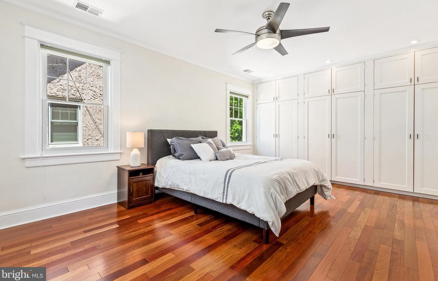 5335 43rd St, Washington DC  20015-2007 exterior