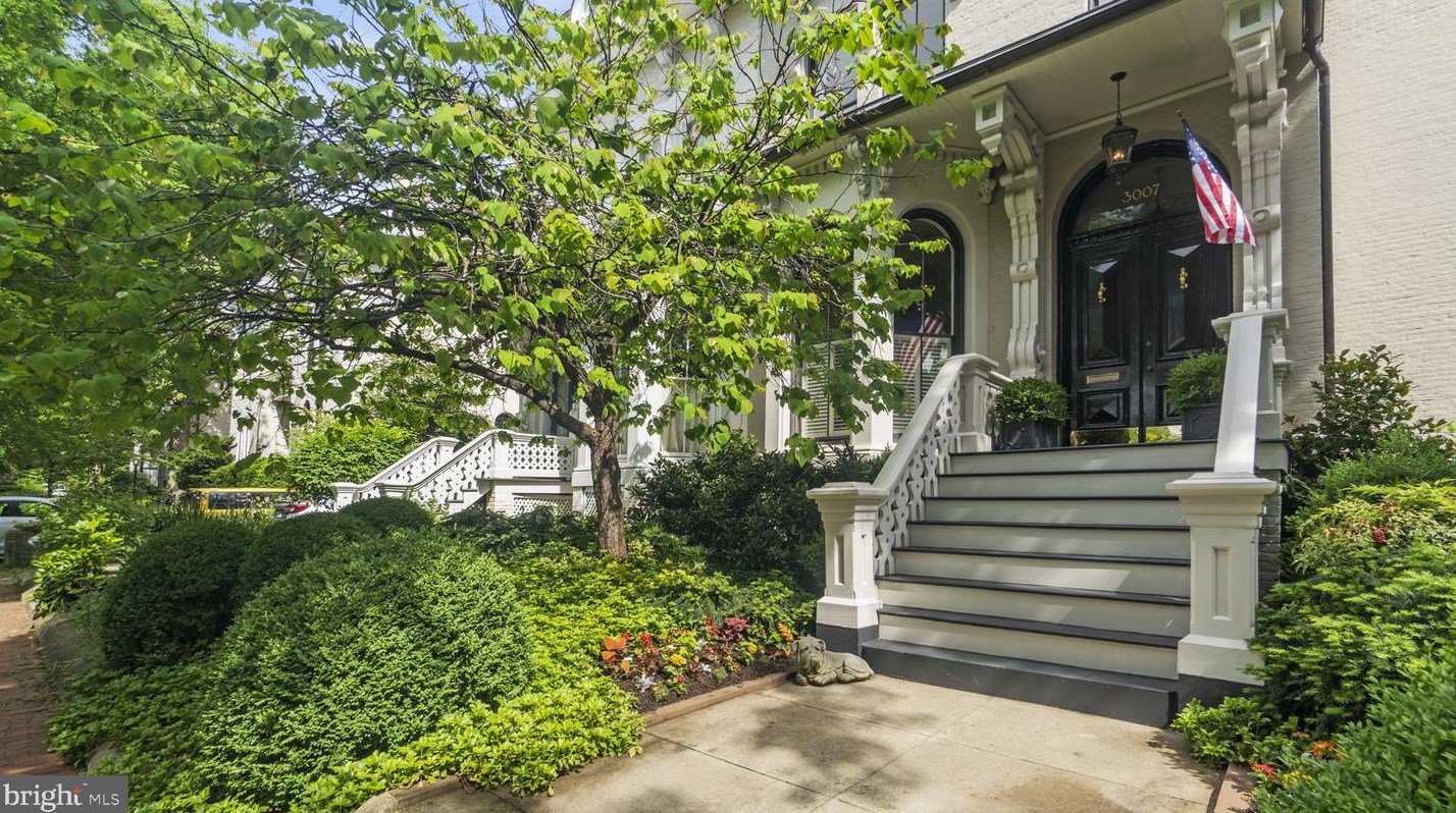 3007 Q St, Washington, DC 20007-3081