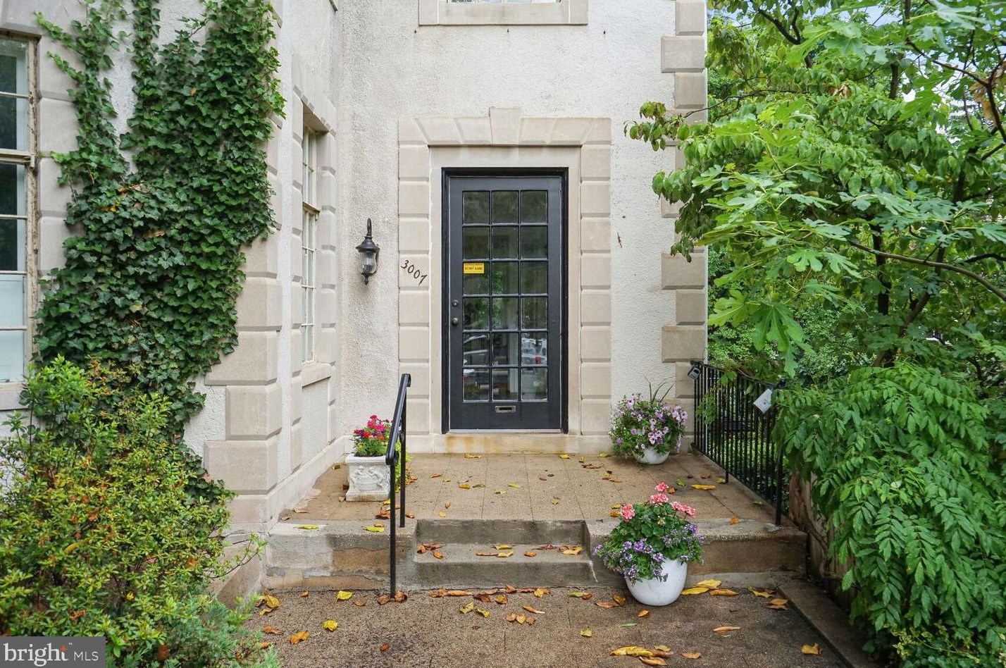 3007 34th St Nw, Washington, DC 20008