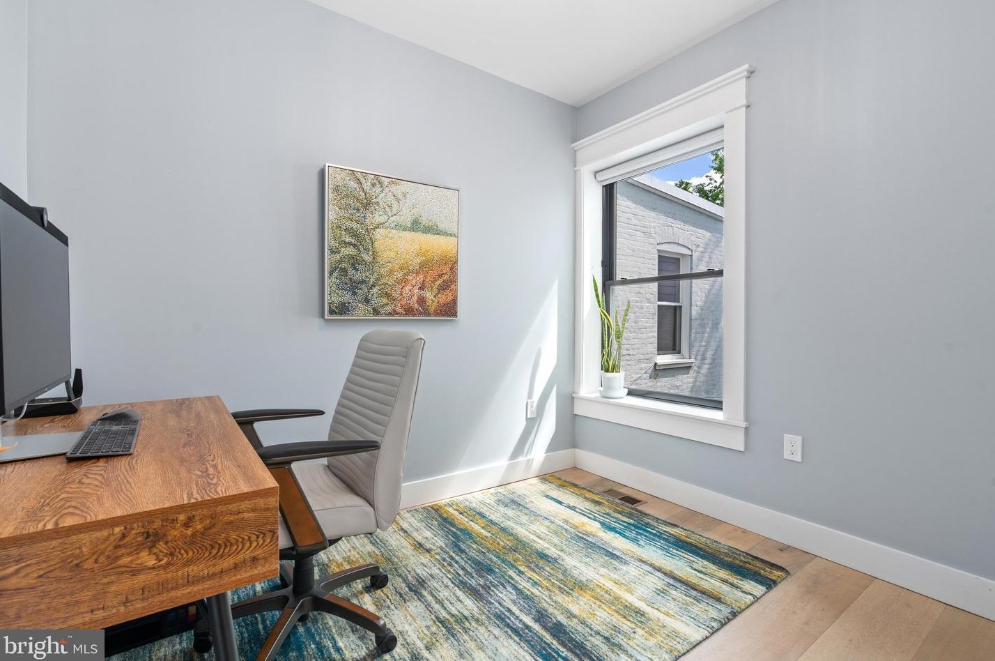 516 10th St, Washington DC  20003-2806 exterior