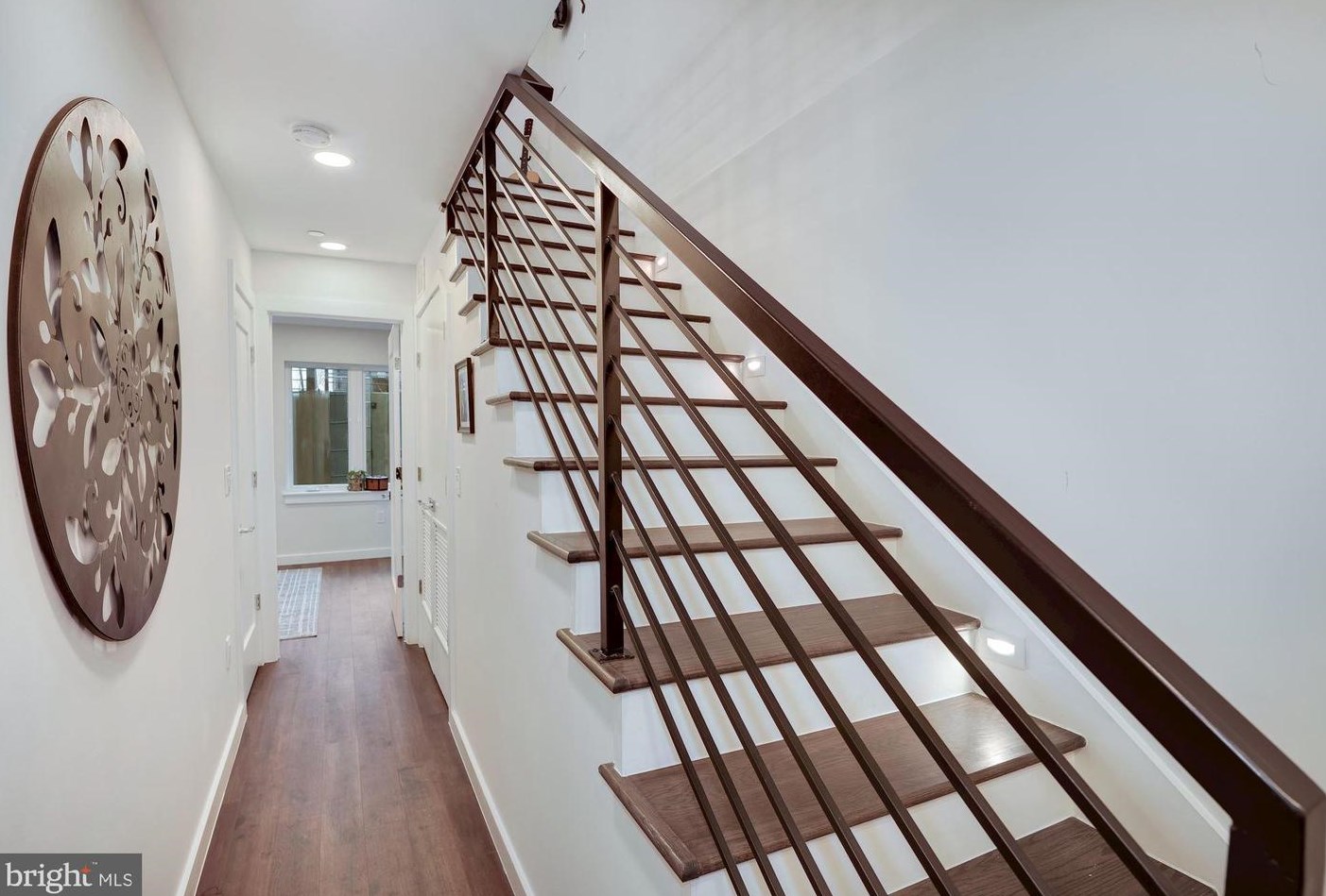 1657 Gales St, Washington, DC 20002-4523