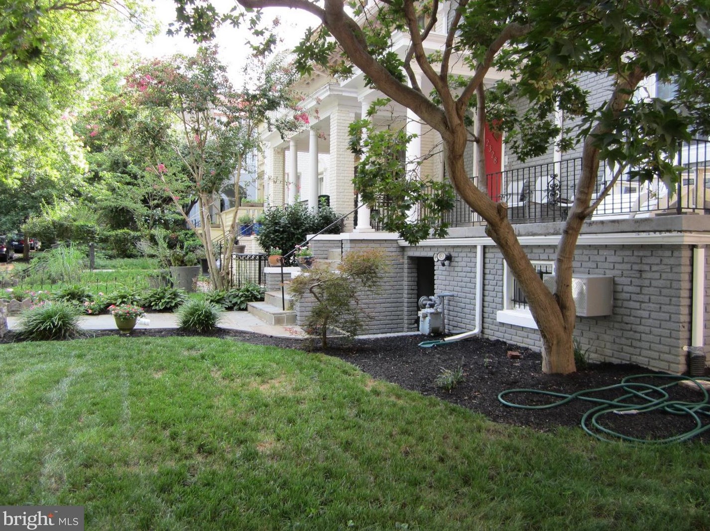 2328 Ashmead Pl, Washington, DC 20009-1421