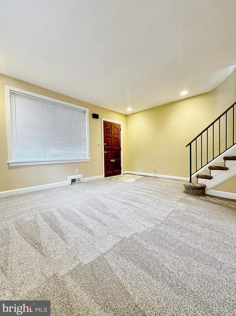 34 Hawaii Ave, Washington DC  20011-4905 exterior