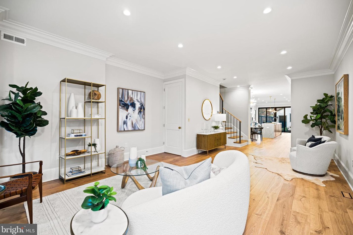 1451 Chapin St, Washington DC  20009-4510 exterior