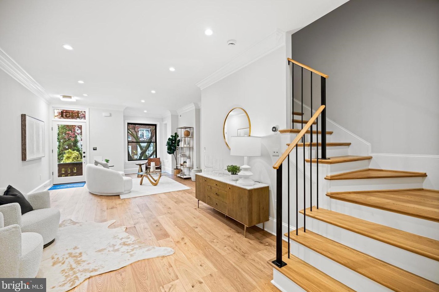 1451 Chapin St, Washington DC  20009-4510 exterior