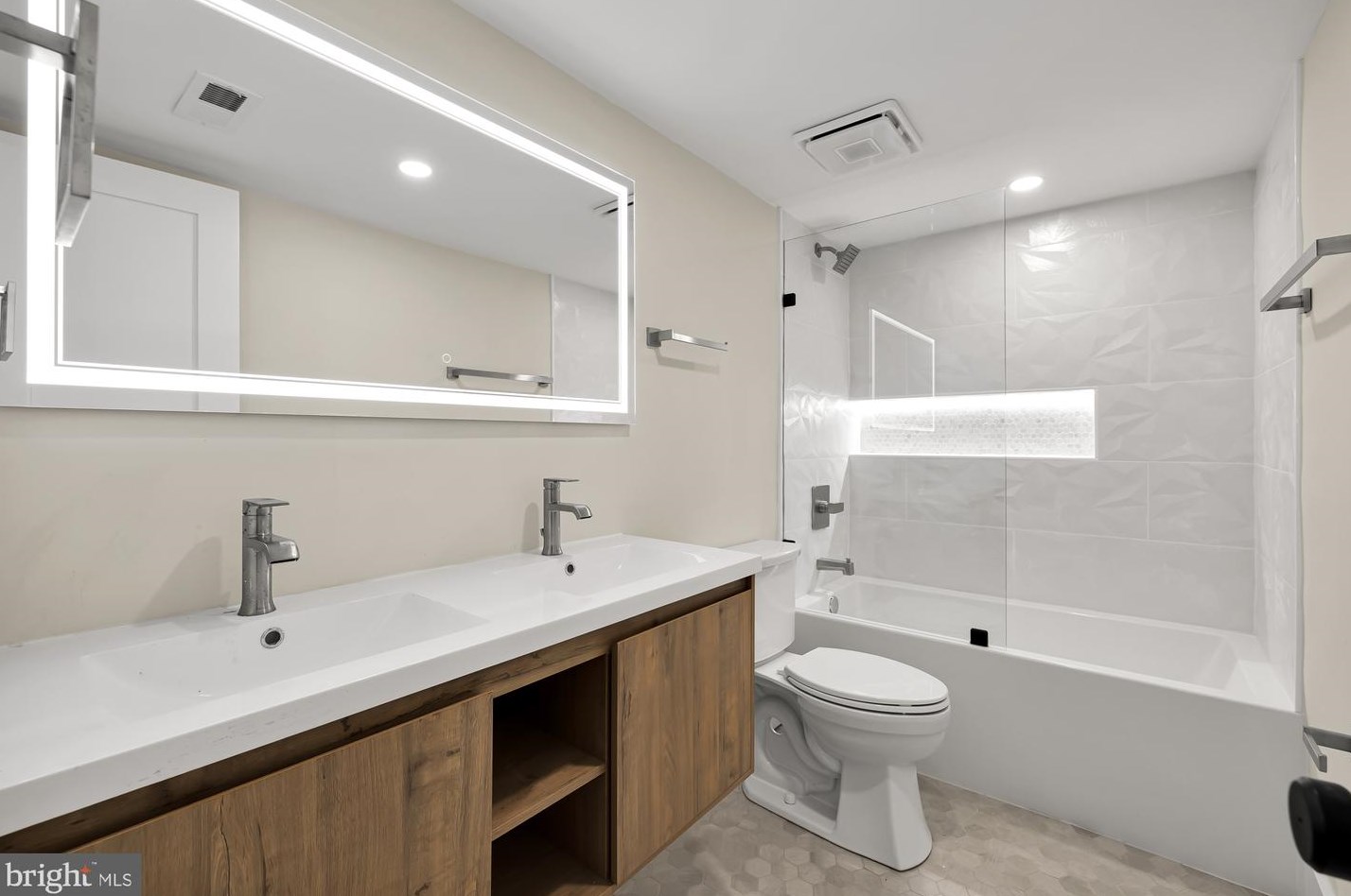 304 T St, Washington DC 20001-1842 exterior