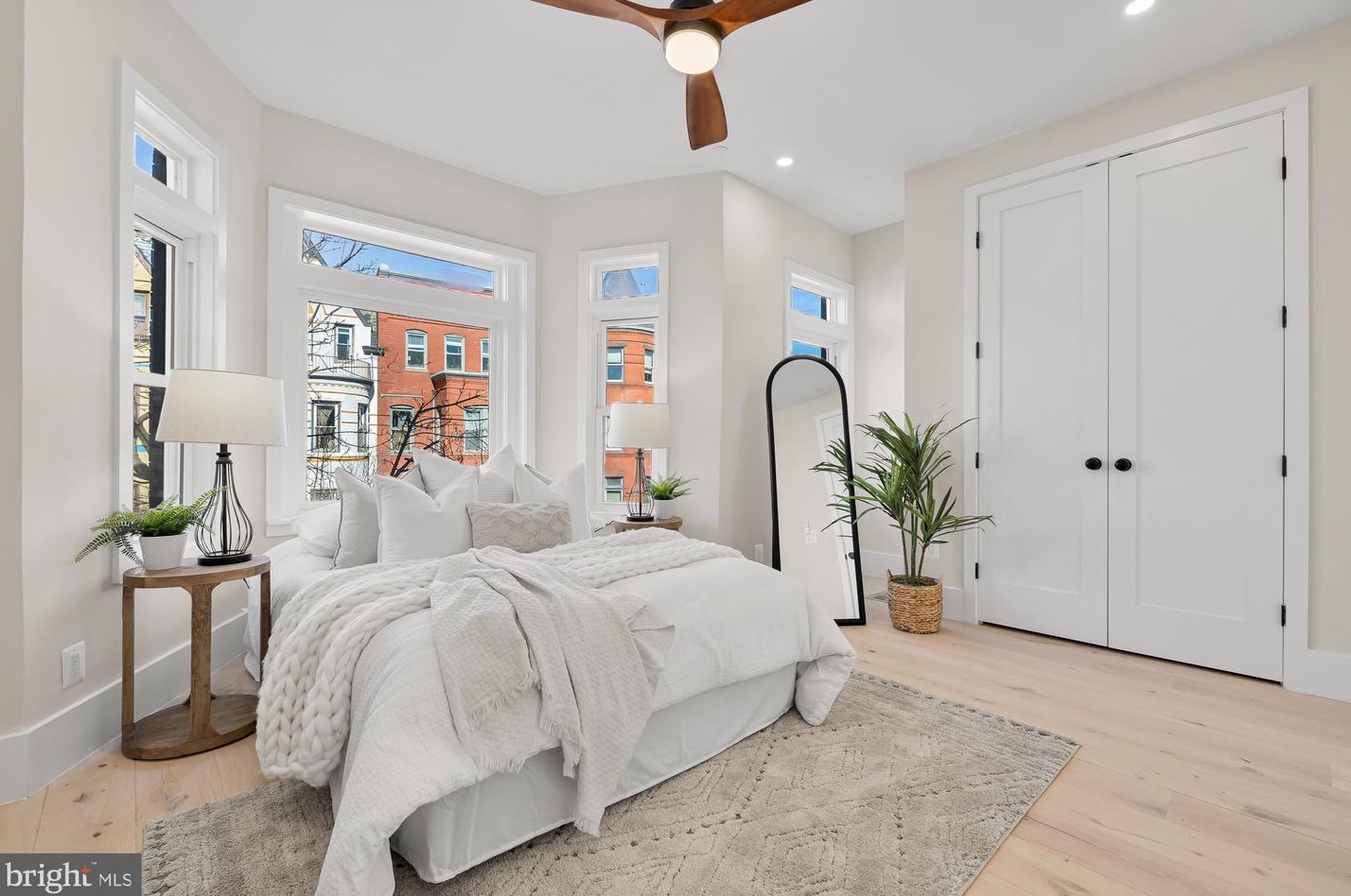 304 T St, Washington DC 20001-1842 exterior