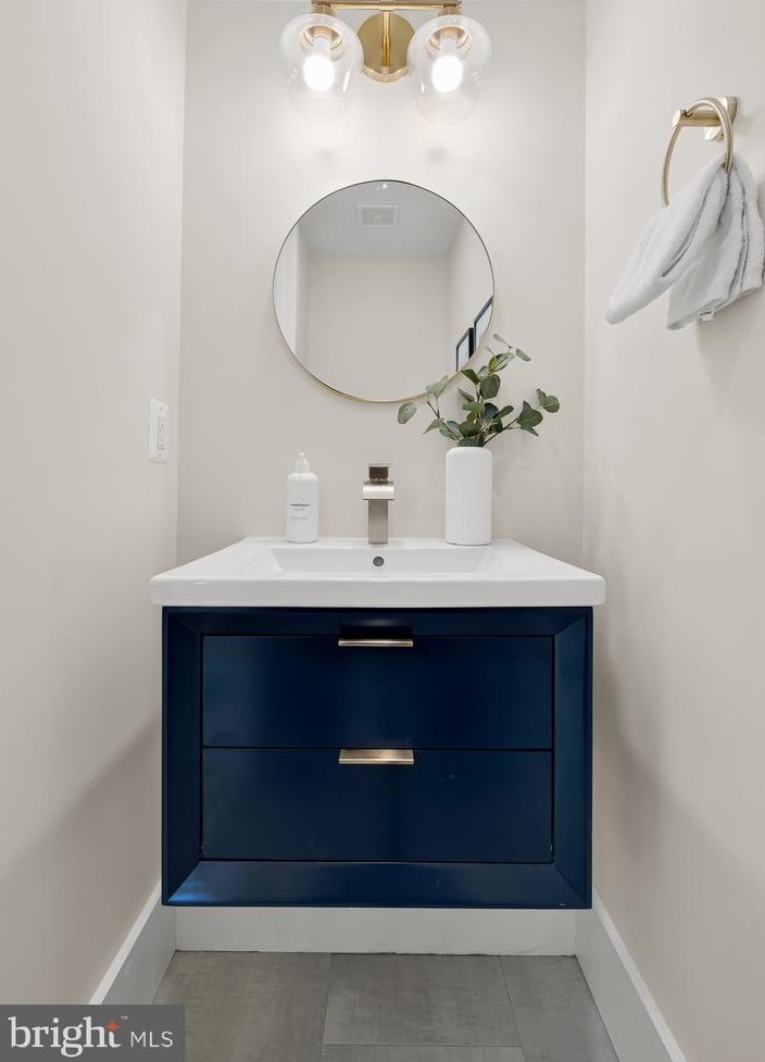 304 T St, Washington DC 20001-1842 exterior