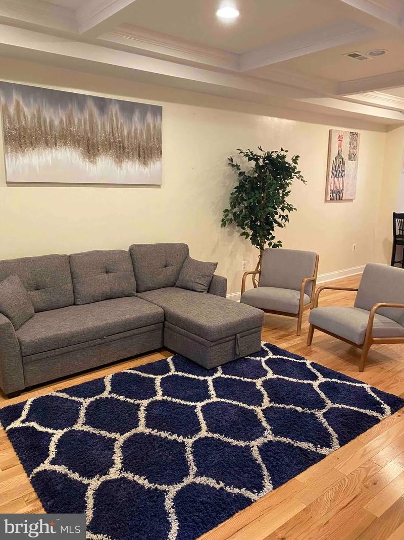 1281 Owen Pl, Washington DC  20002-2807 exterior