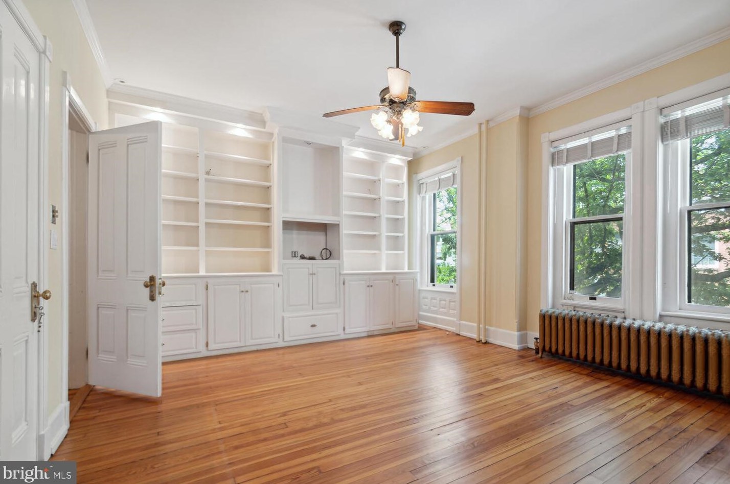 2010 Hillyer Pl, Washington DC 20009-1006 exterior