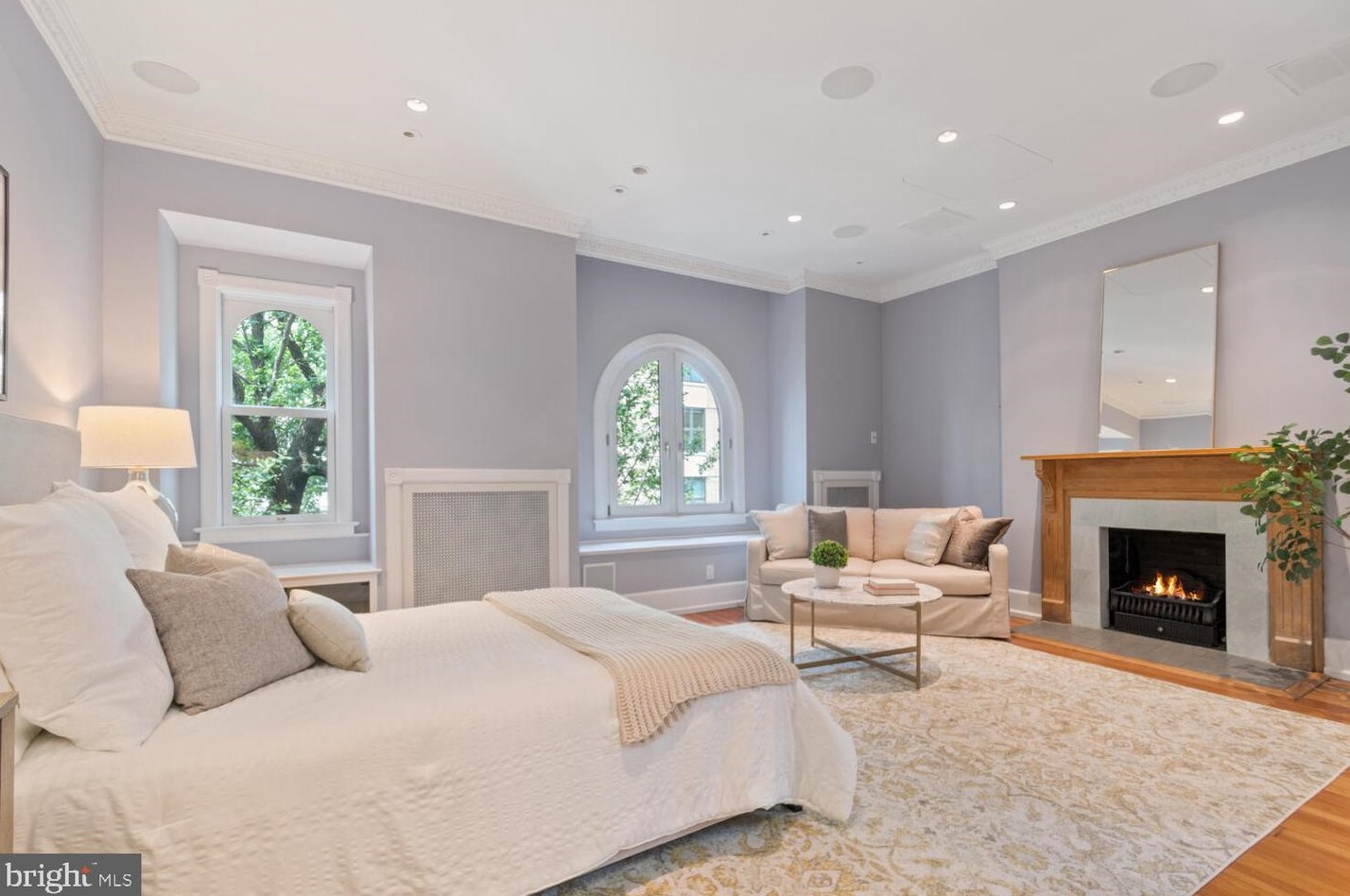 2010 Hillyer Pl, Washington DC 20009-1006 exterior