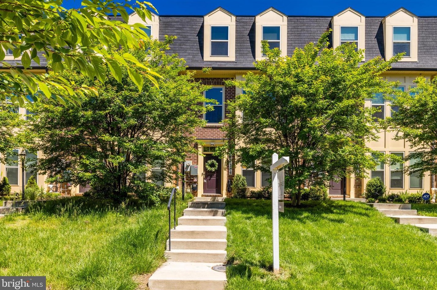 1706 Gainesville St, Washington, DC 20020-3235