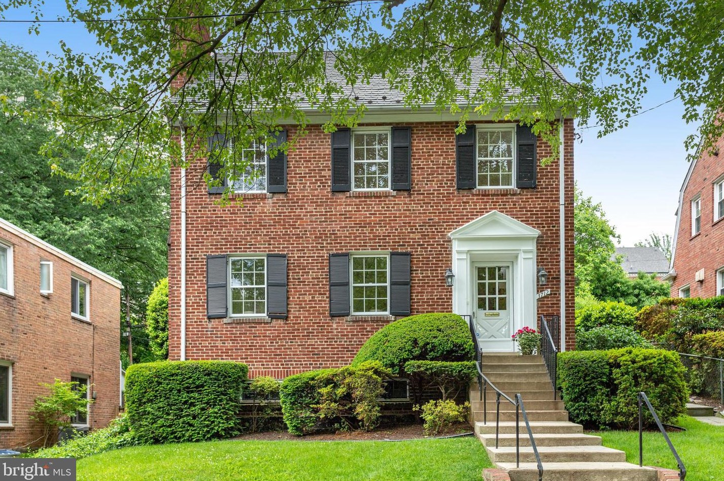 3712 Alton Pl, Washington, DC 20016-2206
