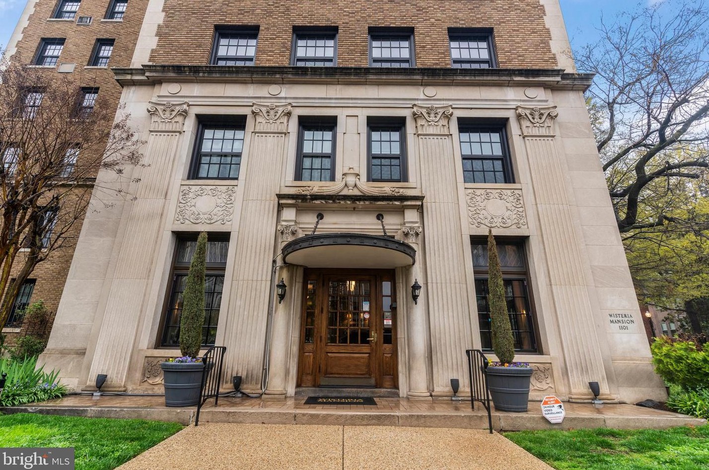 1101 L St, Washington DC  20005-4031 exterior