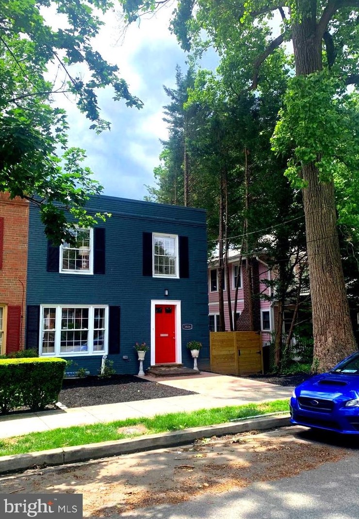3806 Legation St, Washington, DC 20015-2702