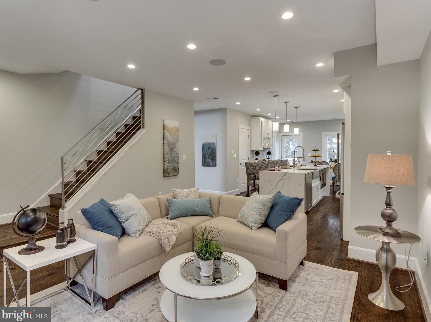 1818 Burke St, Washington, DC 20003-2511