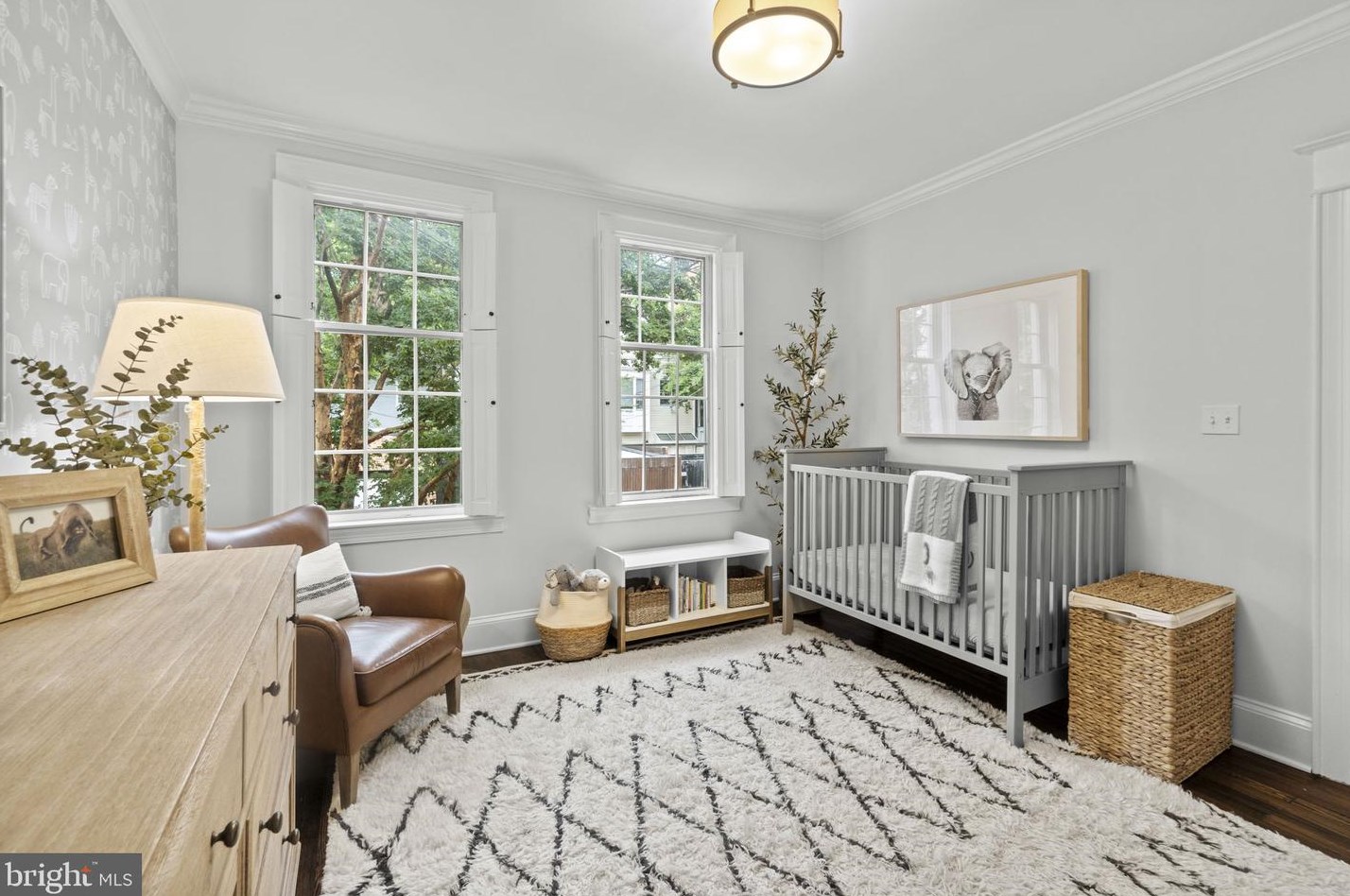 3025 Cambridge Pl, Washington DC  20007-2914 exterior