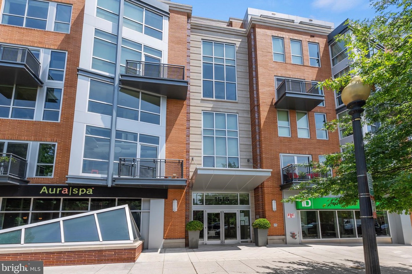 1515 15th St, Washington DC  20005-1921 exterior