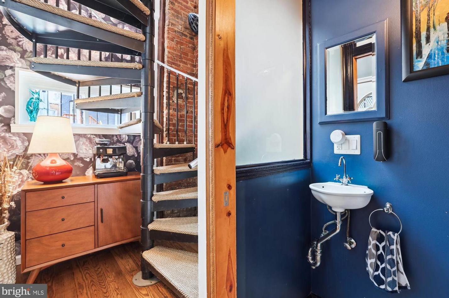 2209 12th Pl, Washington DC  20009-4405 exterior