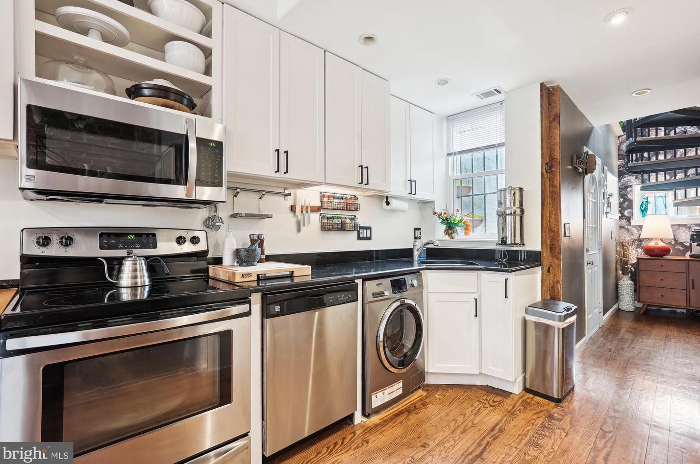 2209 12th Pl, Washington DC  20009-4405 exterior