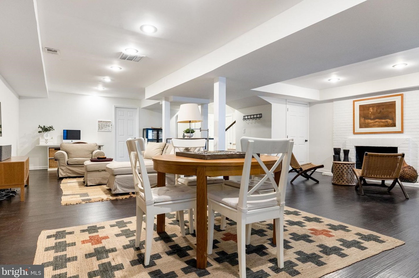 4253 Fordham Rd, Washington DC 20016-1931 exterior