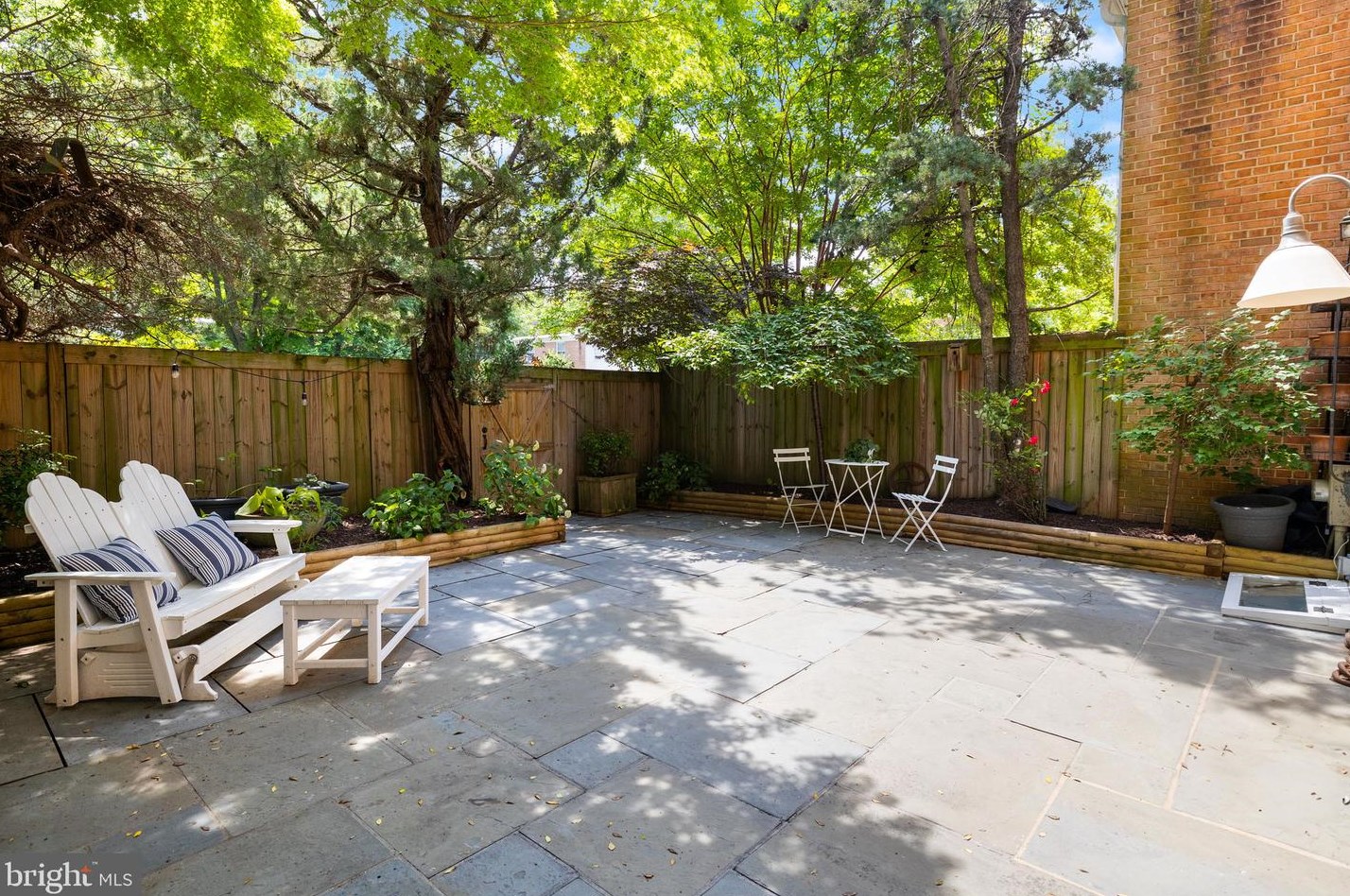 4253 Fordham Rd, Washington DC 20016-1931 exterior