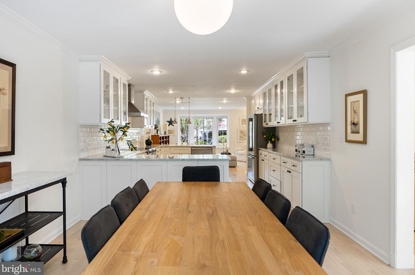 4253 Fordham Rd, Washington DC 20016-1931 exterior