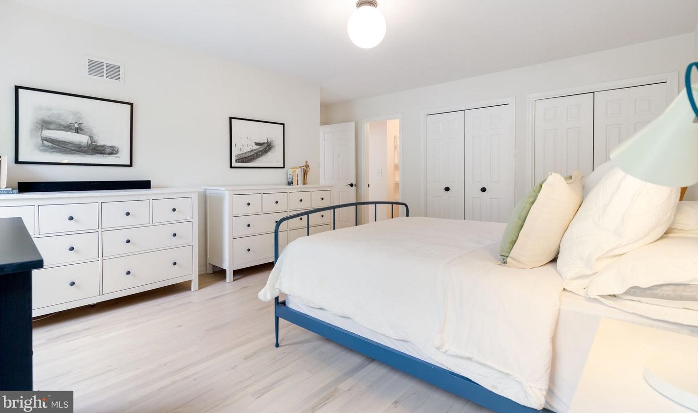 4253 Fordham Rd, Washington DC 20016-1931 exterior