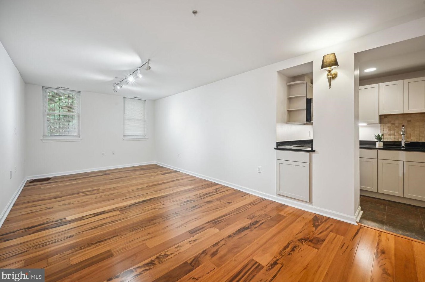 2627 Adams Mill Rd Nw #t4, Washington, DC 20009