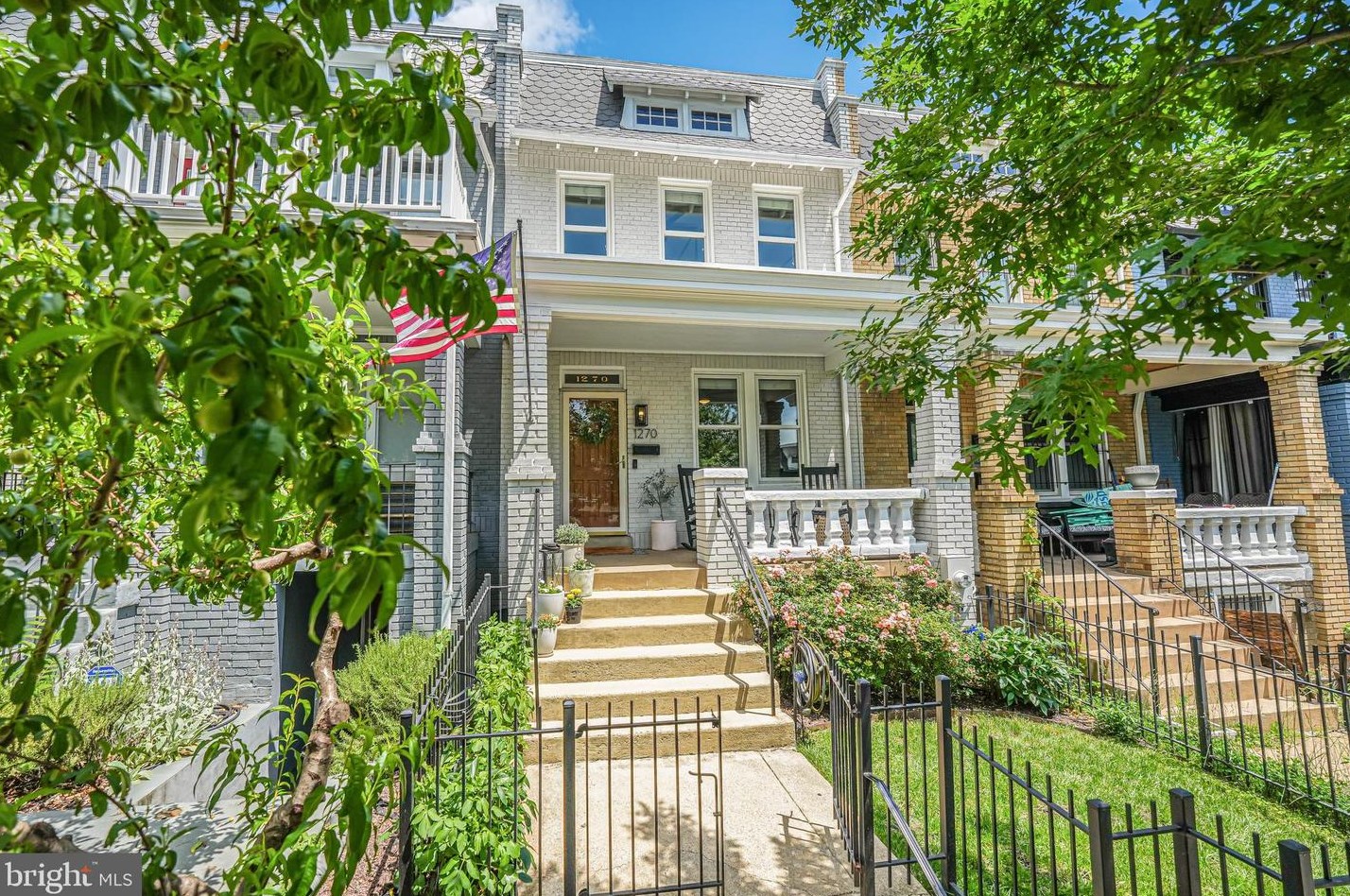 1270 Owen Pl, Washington, DC 20002-2808