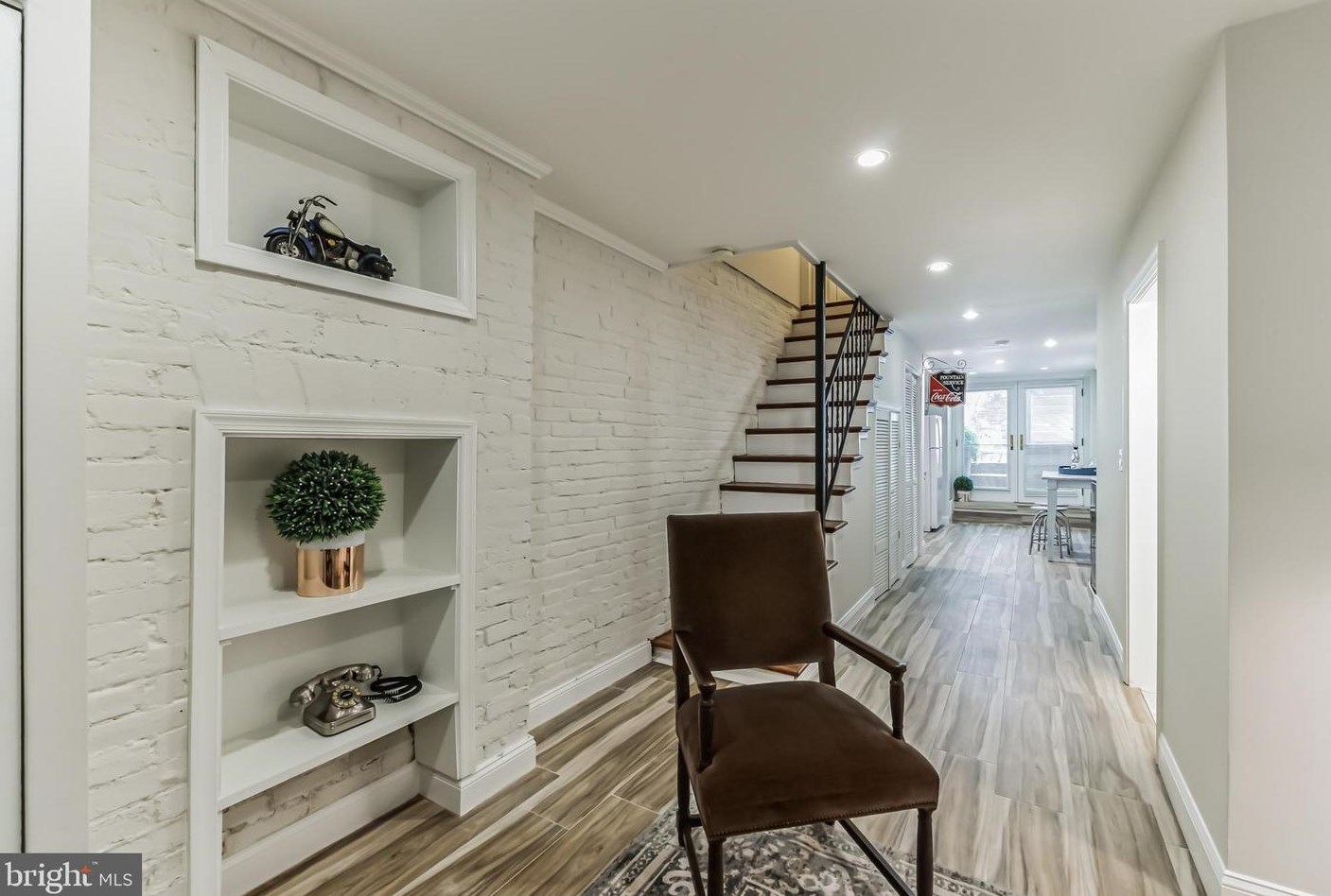 1555 33rd St, Washington DC  20007-2750 exterior