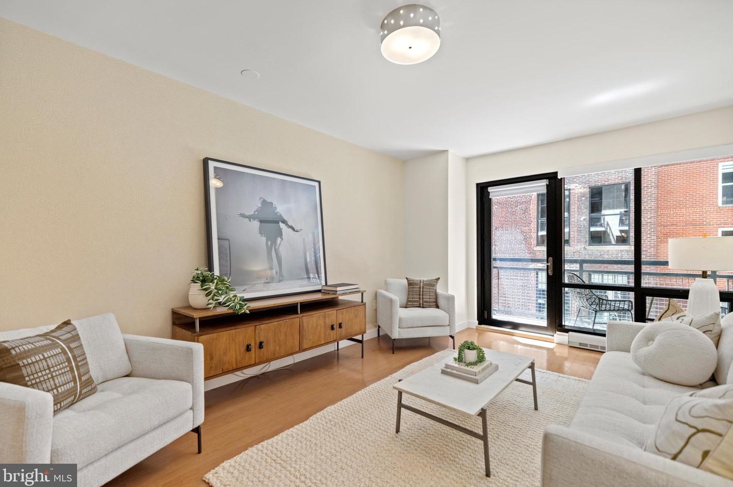 912 F St Nw #201, Washington, DC 20004