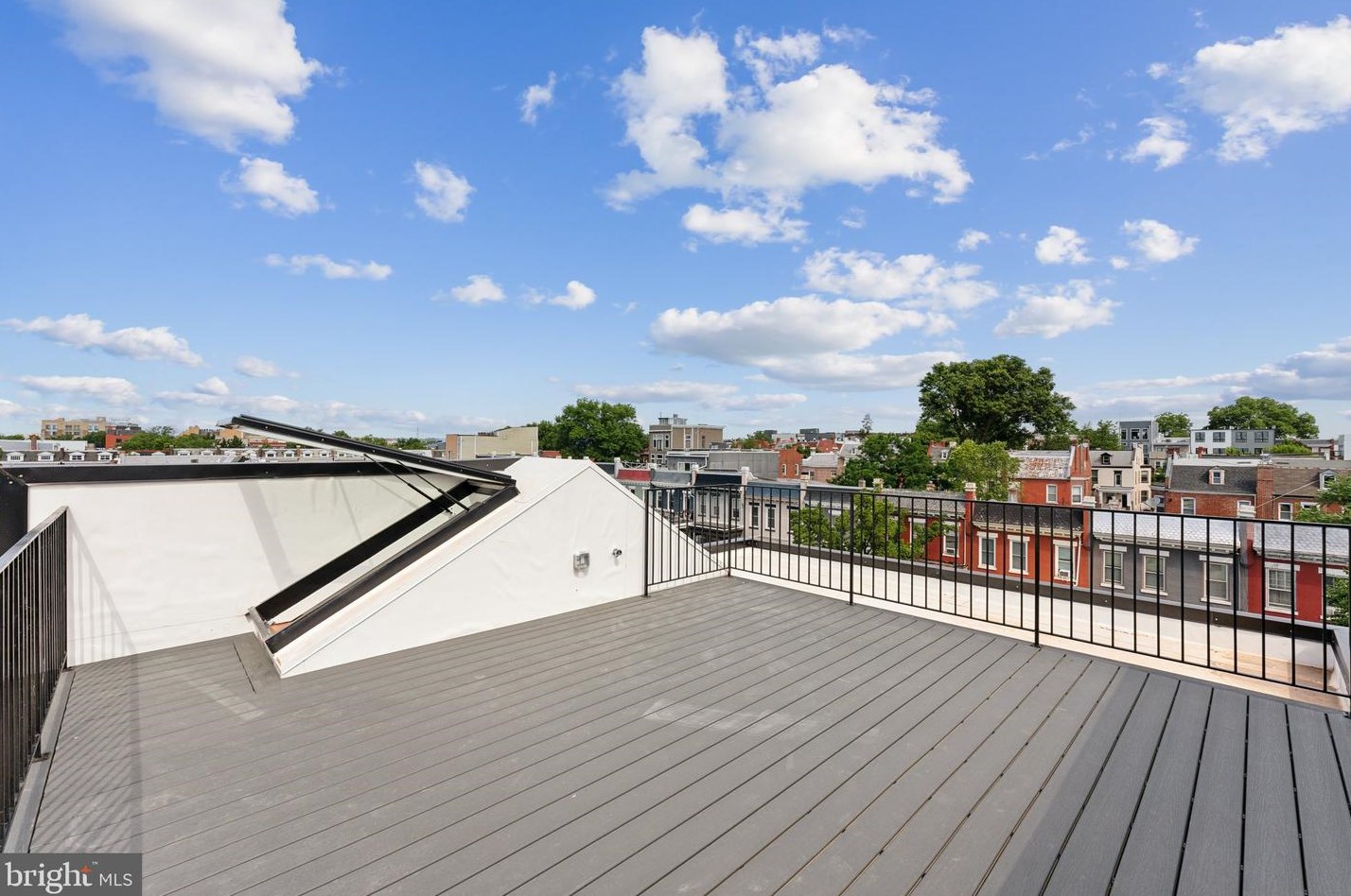 414 Luray Pl, Washington DC 20010-2527 exterior