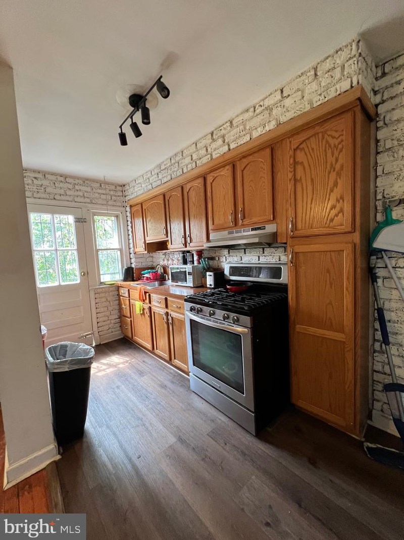 44 Burns St, Washington DC  20019-3359 exterior