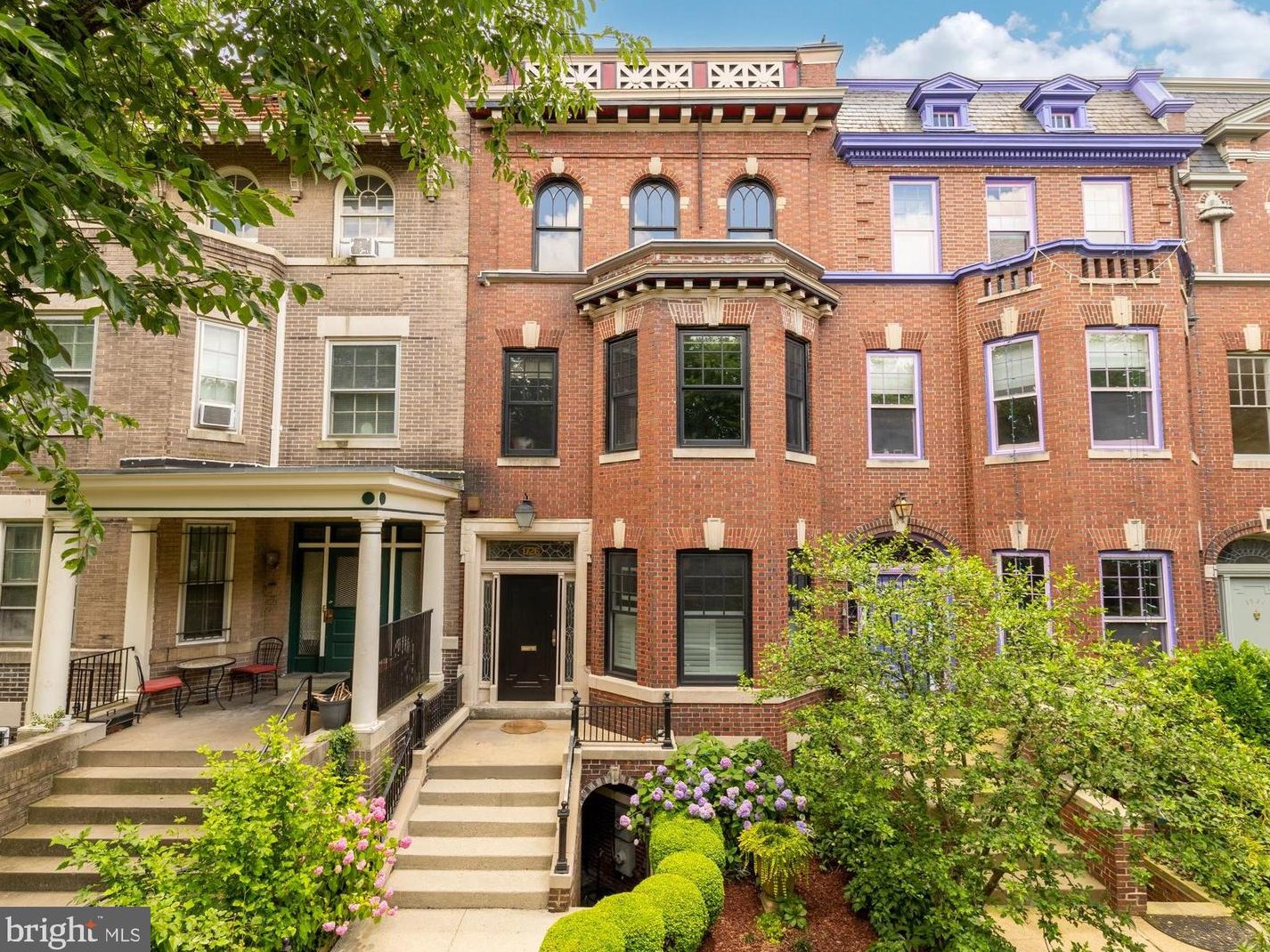 1726 Lamont St, Washington, DC 20010-2602