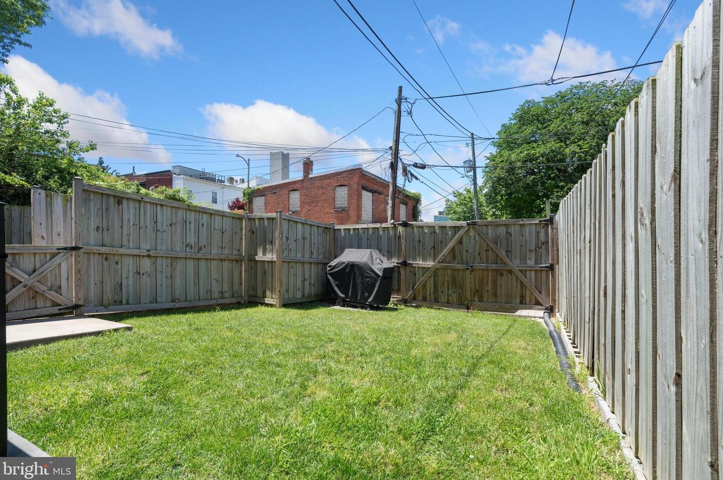 3910 8th St, Washington DC  20011-7906 exterior