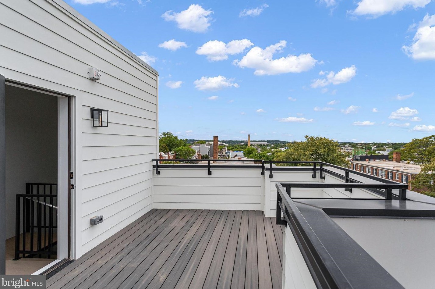 2001 I St, Washington DC  20002-4105 exterior