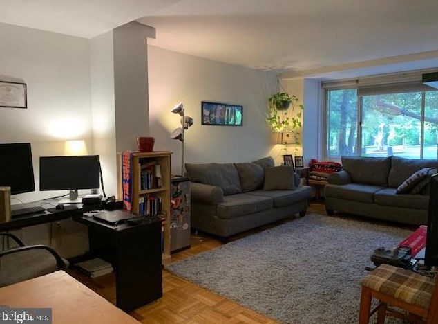 4000 Tunlaw Rd Nw #430, Washington, DC 20007