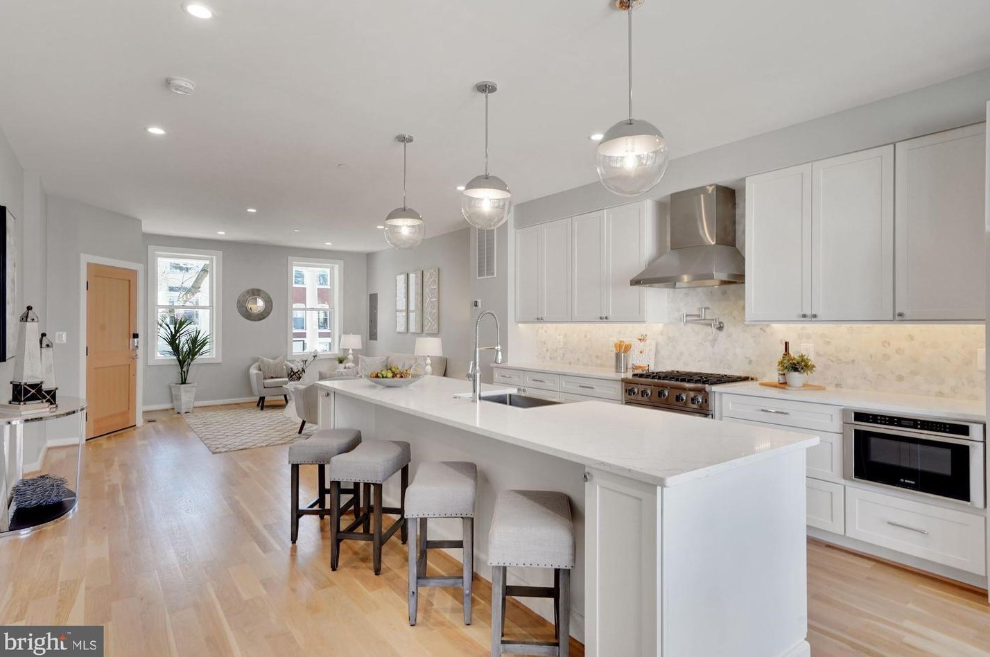 731 Park Rd Nw #a, Washington, DC 20010