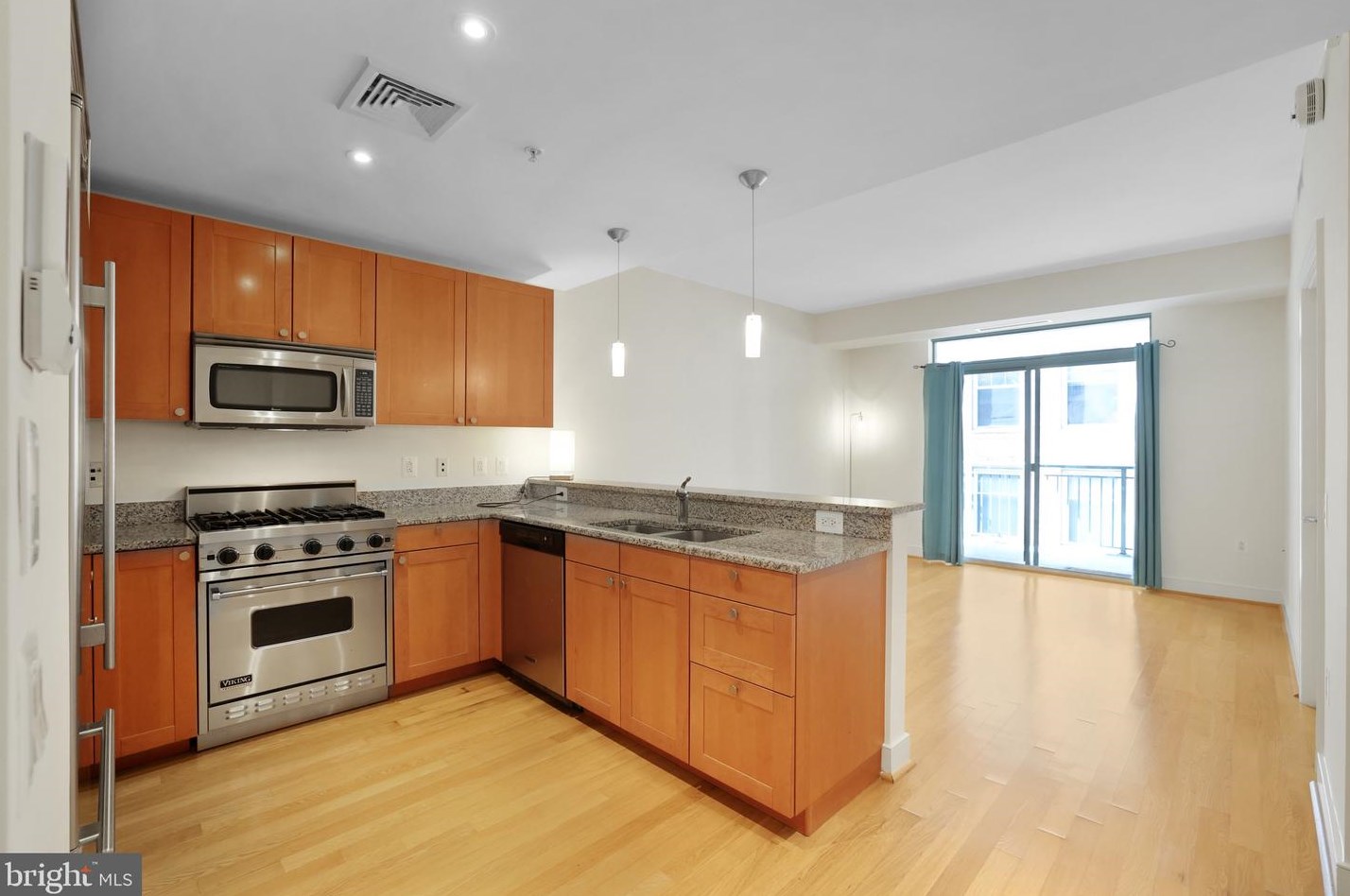 2425 L St Nw #533, Washington, DC 20037