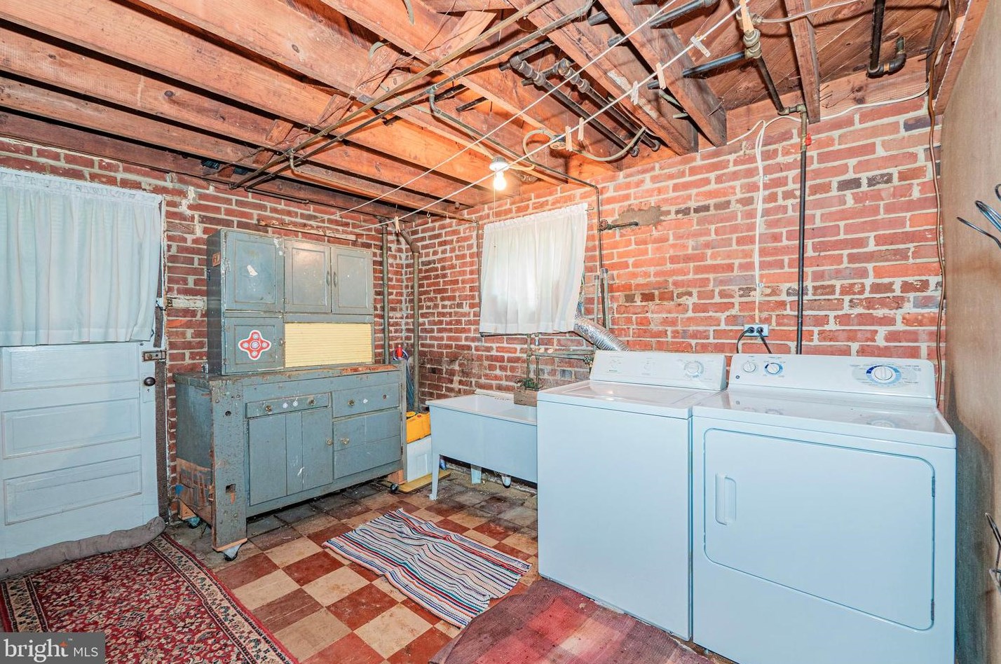 3669 Camden St, Washington DC 20020-1271 exterior