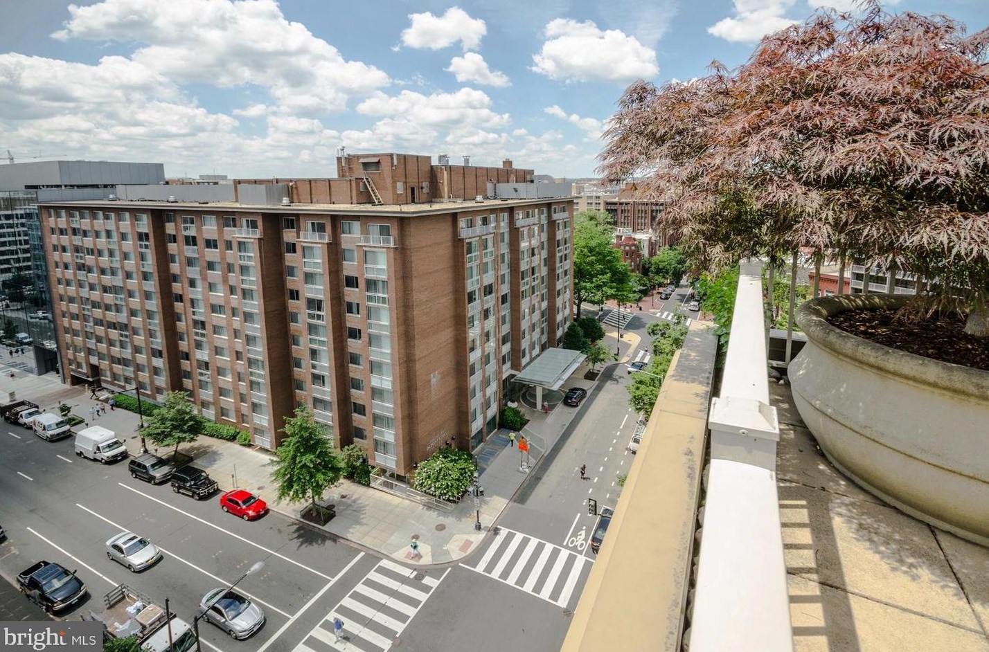 1301 20th St, Washington DC  20036-6023 exterior