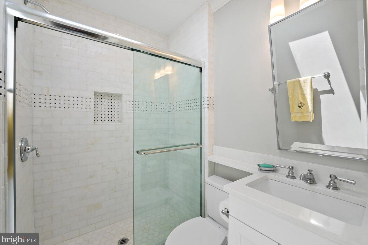 1653 34 St, Washington DC 20007-2742 exterior