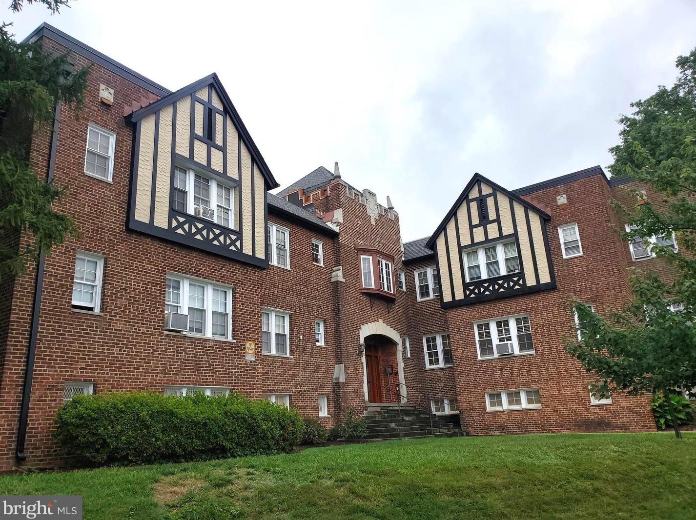 250 Farragut St Nw #i-101, Washington, DC 20011