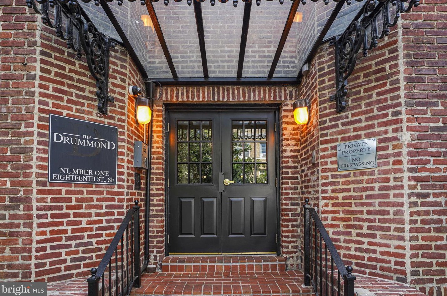 1 18th St, Washington DC  20003-1608 exterior