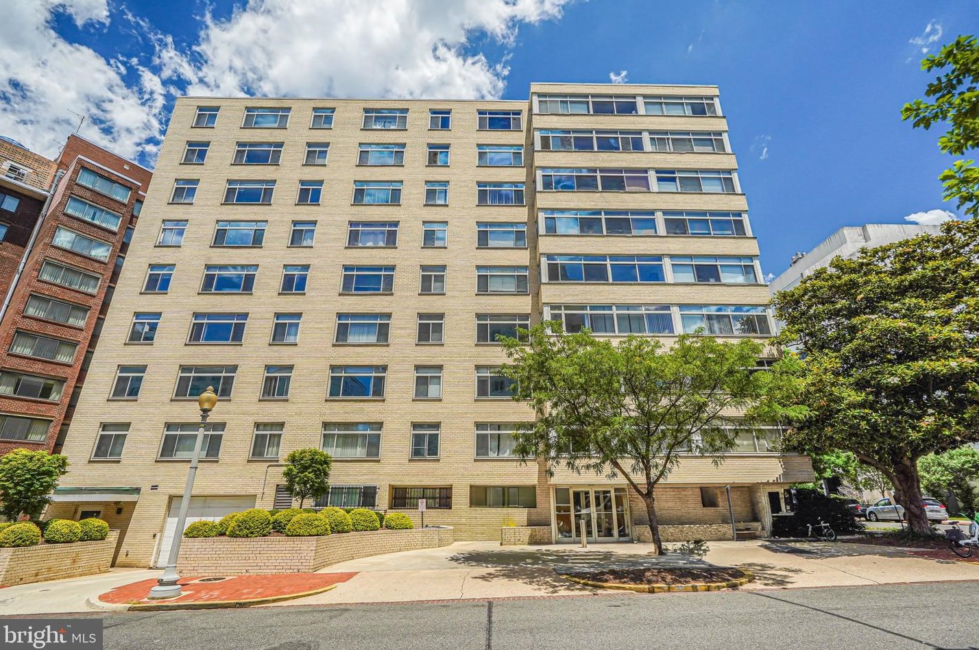2401 H St Nw #301, Washington, DC 20037