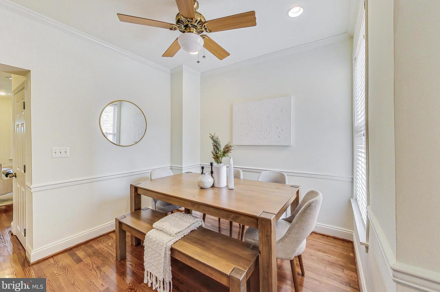 24 16th St, Washington DC  20003-1501 exterior