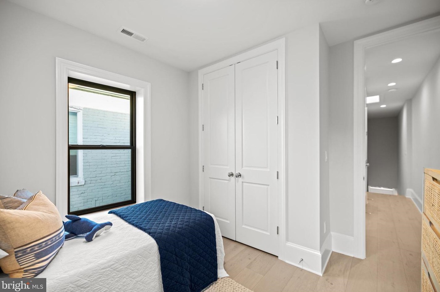 133 P St, Washington DC  20001-1115 exterior