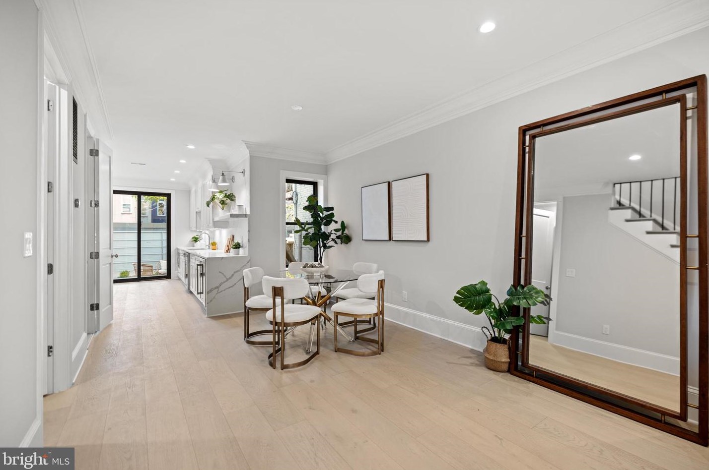 133 P St, Washington DC  20001-1115 exterior