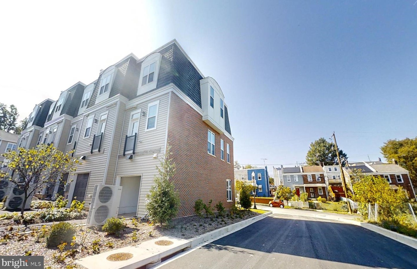 46 47th St, Washington, DC 20019-8428